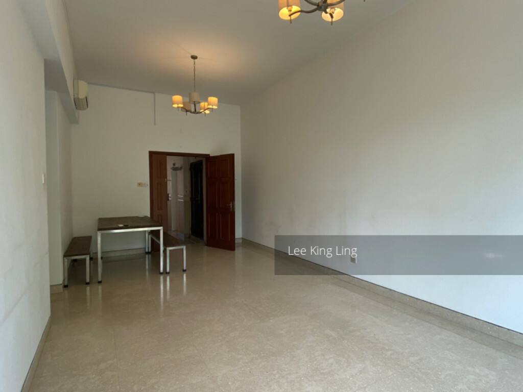 Cavendish Park (D21), Condominium #253670061